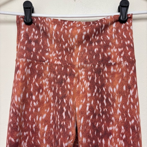 Beach Riot Sport Piper Legging Reindeer Print - Picture 5 of 10